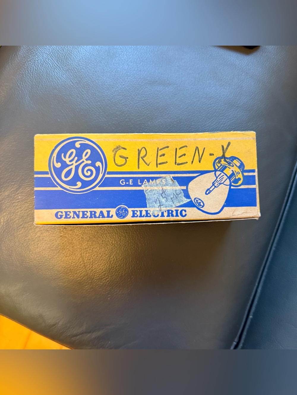 General Electric Yellow and Blue Lamp Box - GE Replacement Lamp